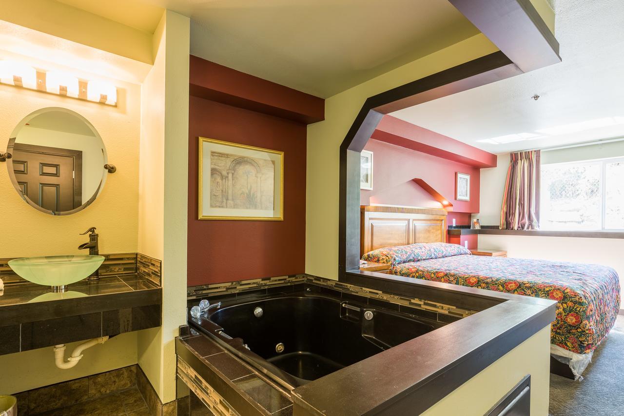 Bay City Inn เบลลิงแฮม ภายนอก รูปภาพ